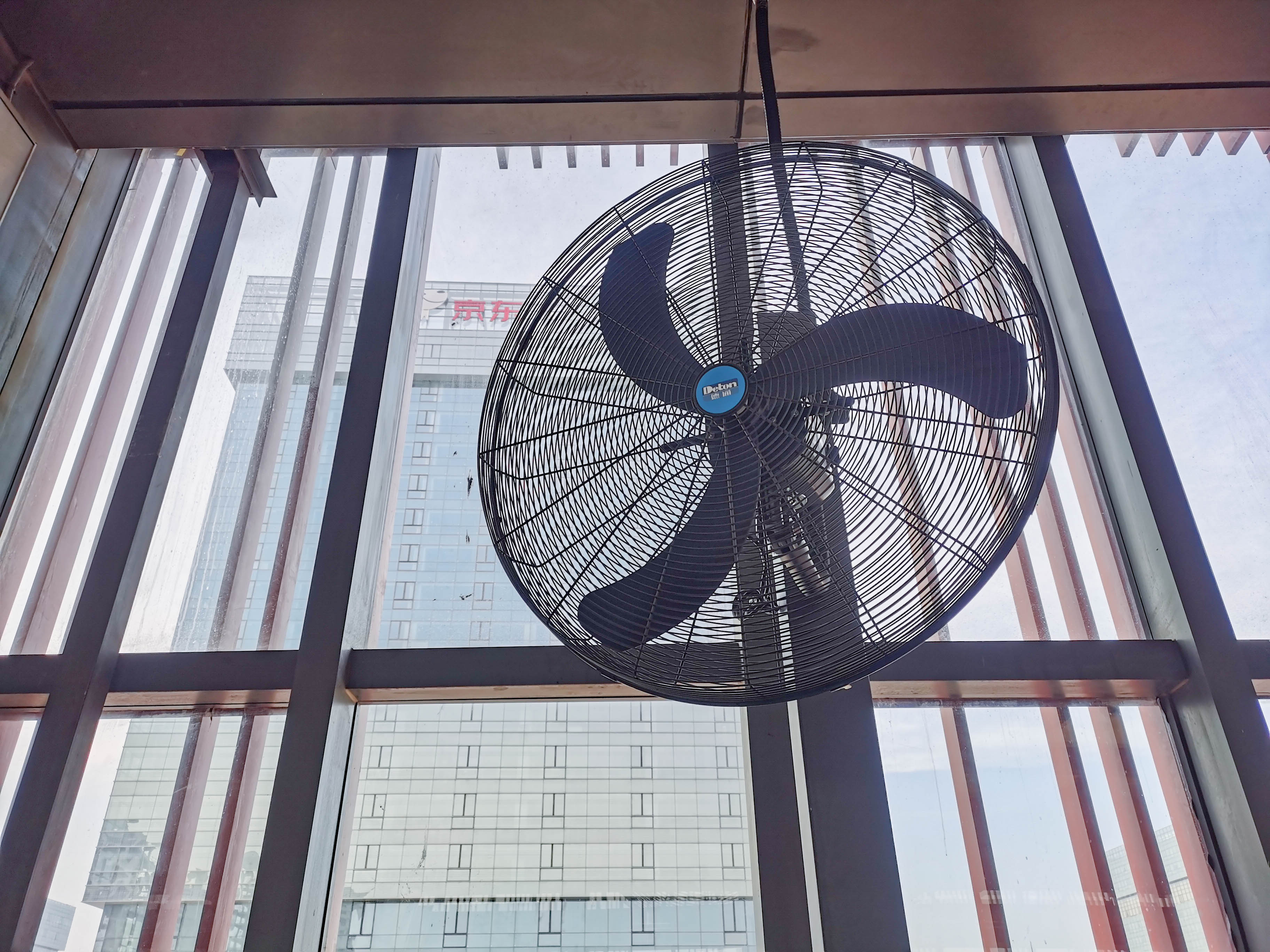 ���I�L��